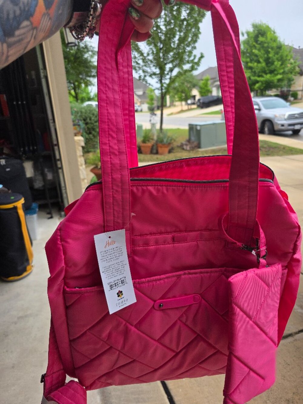 NWT Lug Saunter in Powerful Pink w/ Sway pouch